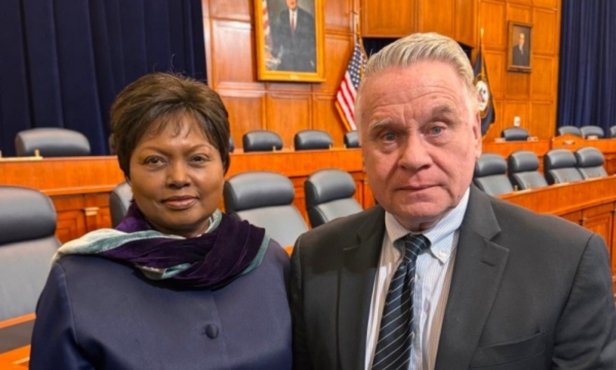 Photographie de l’ambassadrice rwandaise Mathilde Mukantabana devant le Congrès américain, janvier 2026.